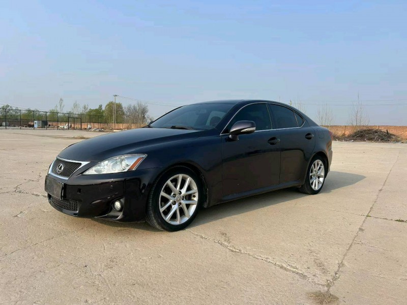 衡水13年雷克萨斯IS3