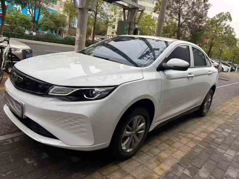 赣州24年吉利帝豪2