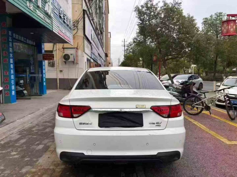 赣州24年吉利帝豪9