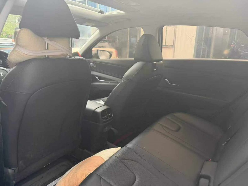 东莞24年现代伊兰特6