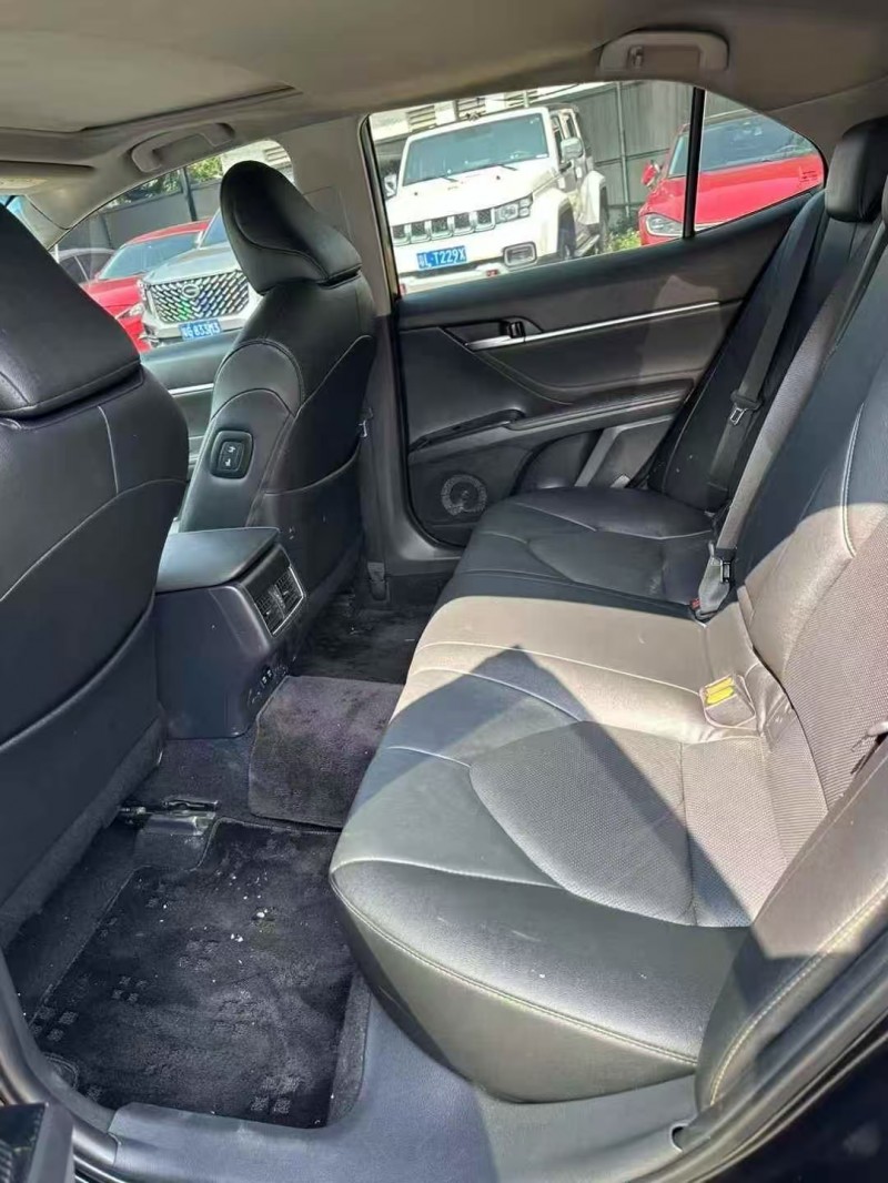 广州22年丰田凯美瑞6