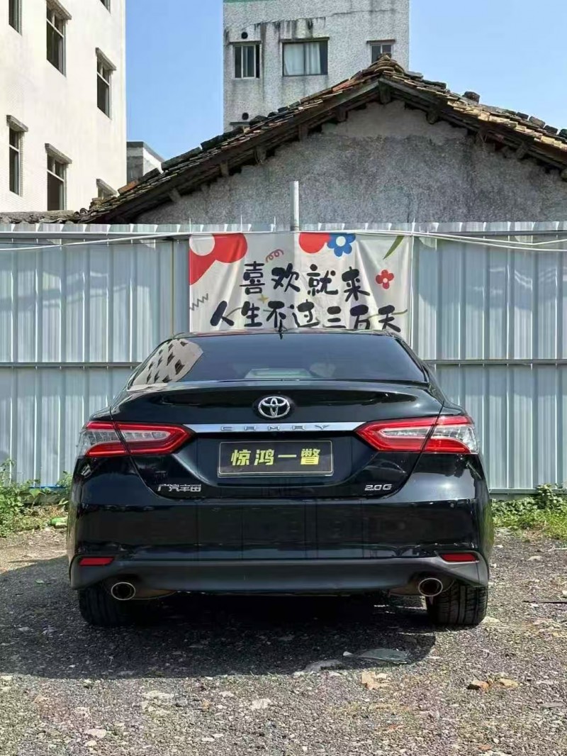 广州22年丰田凯美瑞9