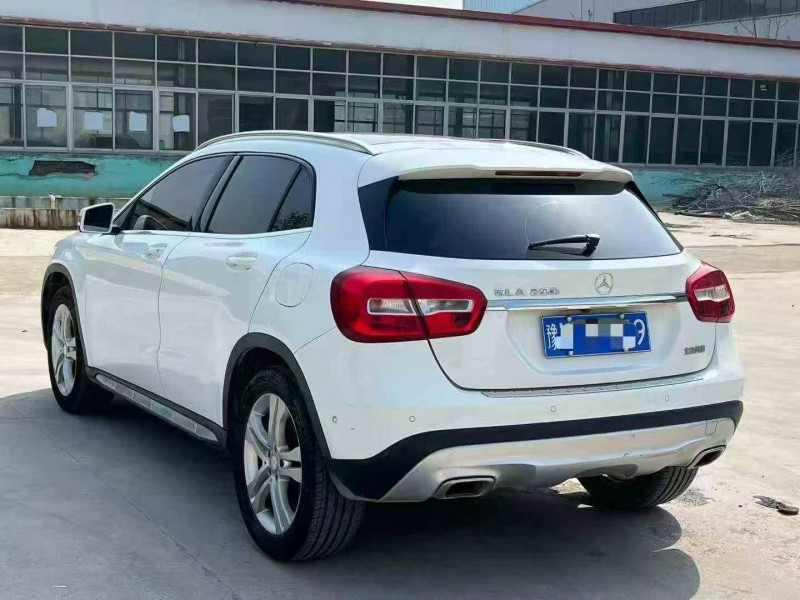 菏泽16年奔驰GLA8