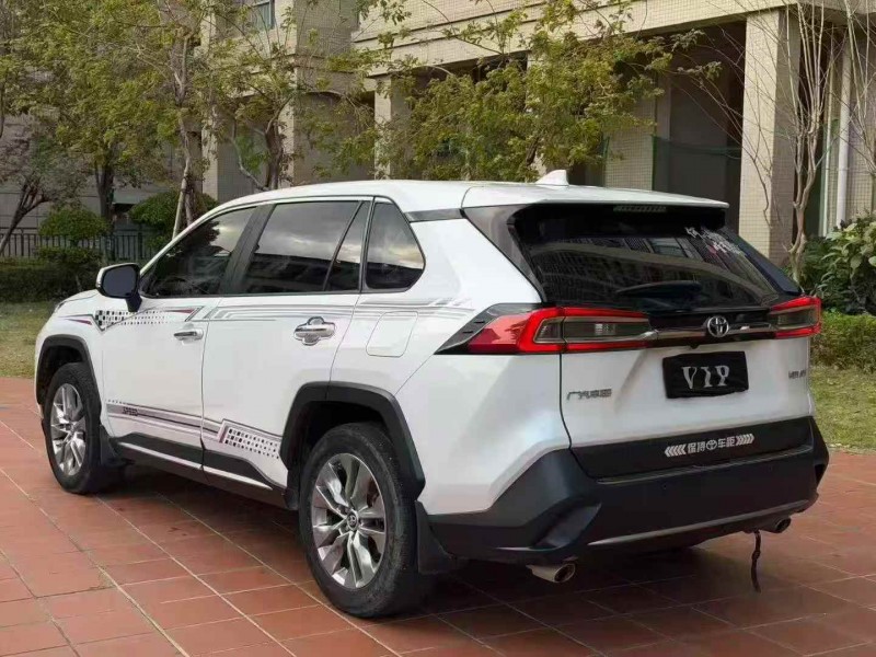 广州23年丰田威兰达7