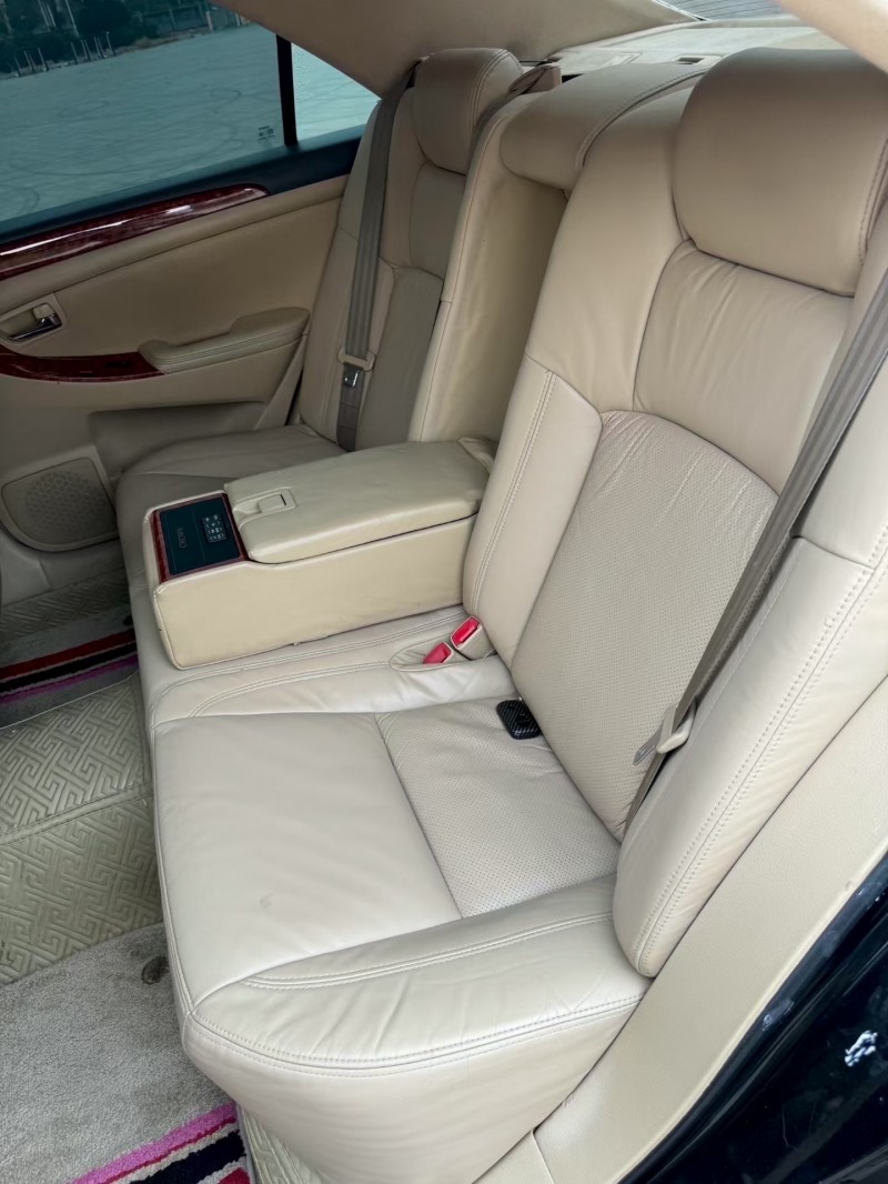 广州08年丰田皇冠6