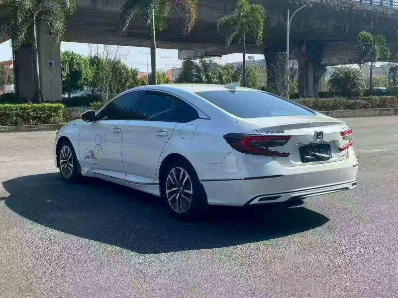 三明22年本田雅阁8