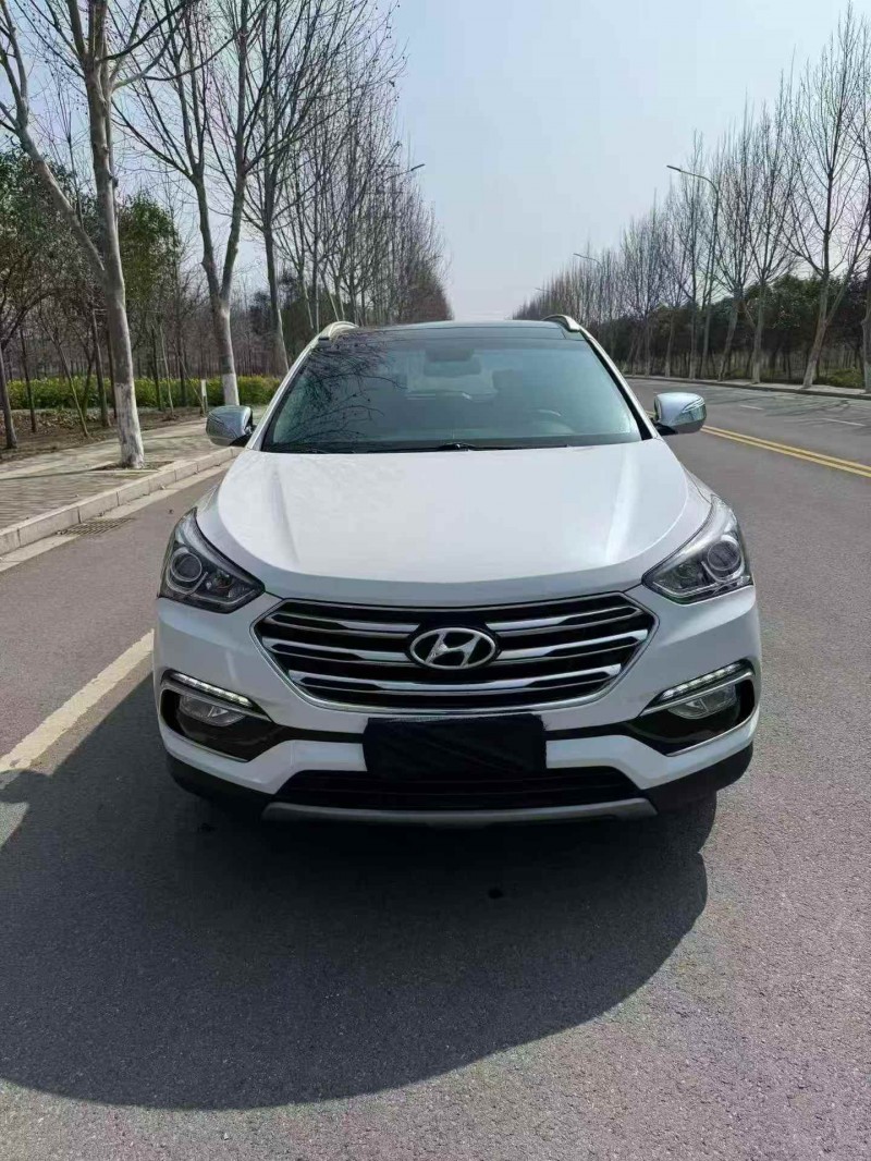 常州17年现代新胜达1