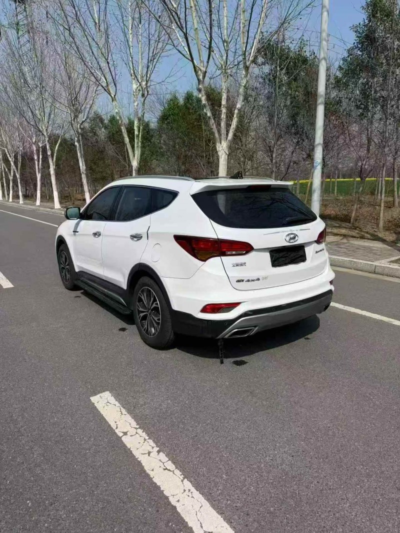 常州17年现代新胜达6