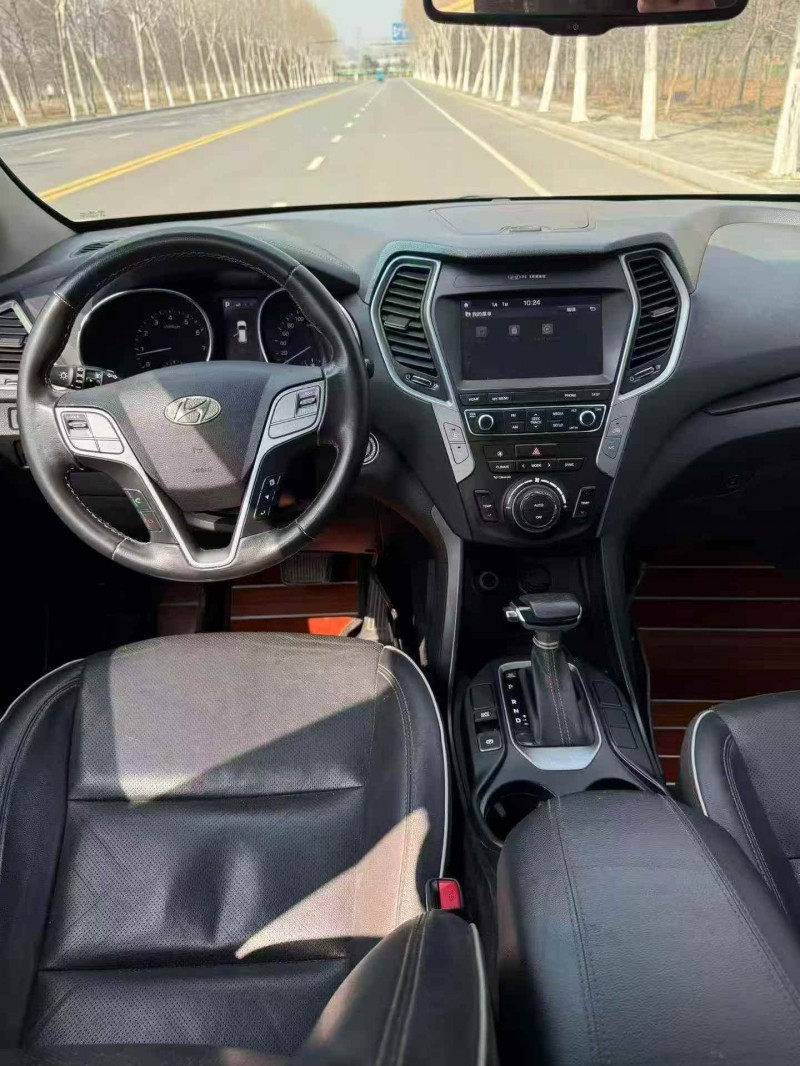 常州17年现代新胜达9