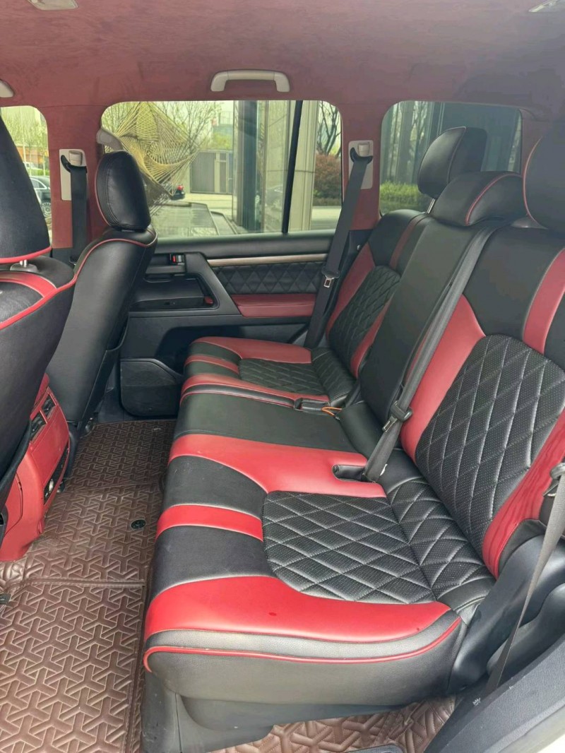 徐州17年丰田兰德酷路泽4