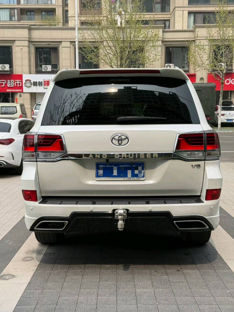 徐州17年丰田兰德酷路泽9