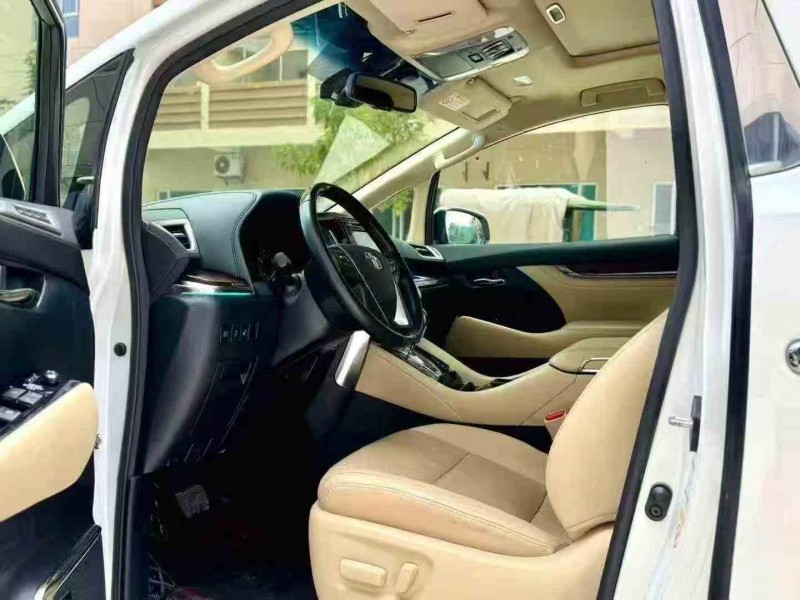 泉州19年丰田埃尔法4