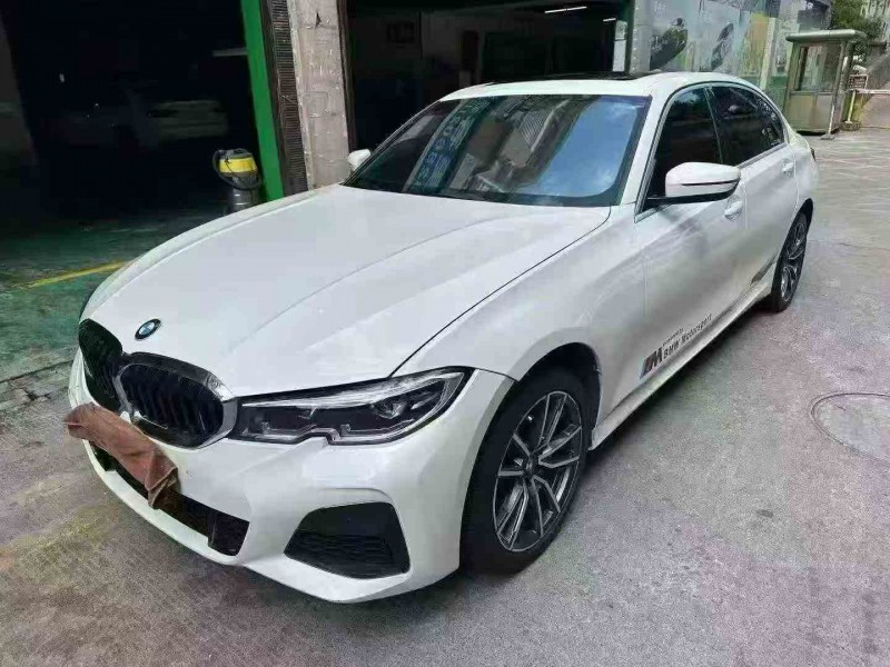 毕节21年宝马3系3