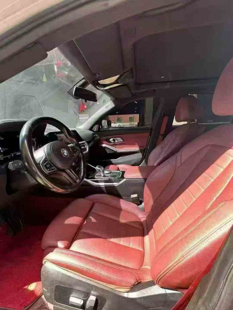 毕节21年宝马3系4