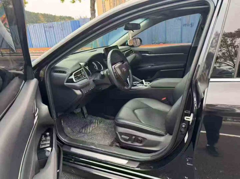 泉州23年丰田凯美瑞4