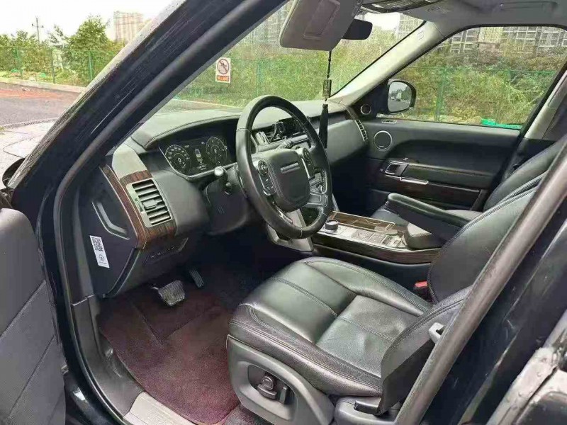 厦门17年路虎揽胜行政4