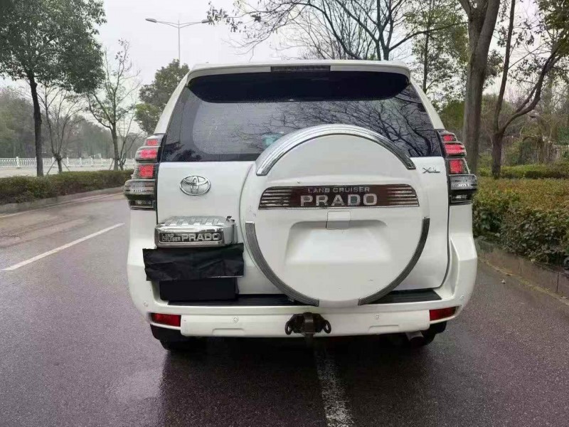 益阳16年丰田普拉多8