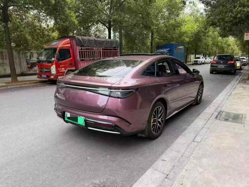 邵阳23年比亚迪海豹4