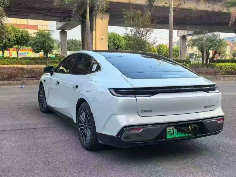 东营25年吉利星耀9