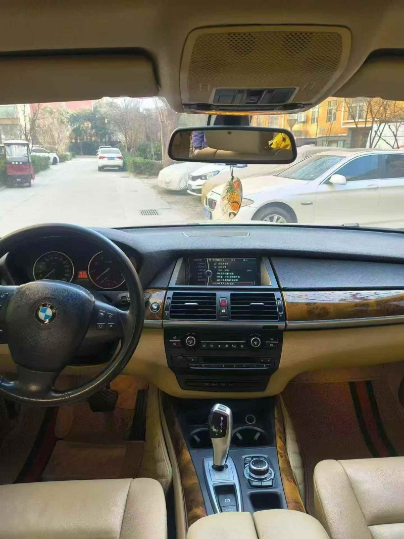 淄博13年宝马X57