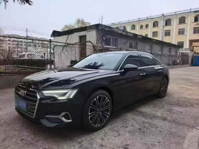 济宁23年奥迪A6L3