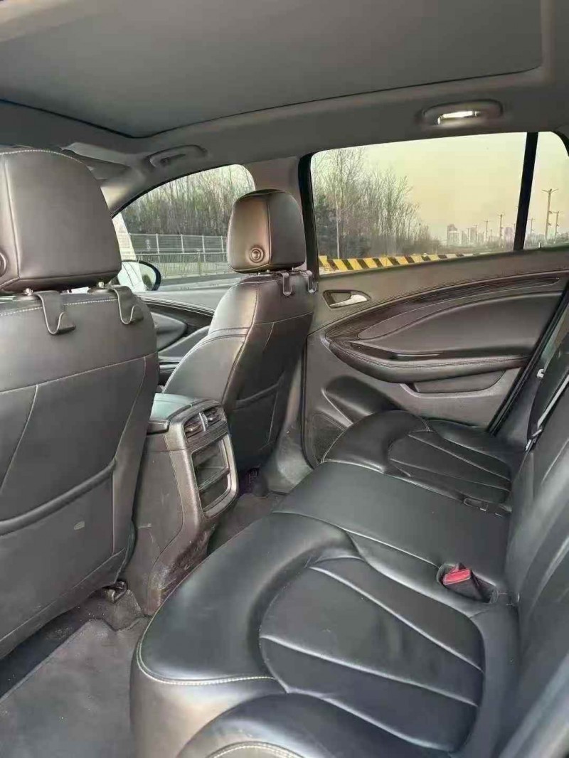 烟台20年别克昂科威6