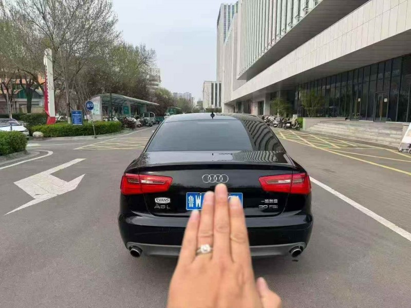 济宁15年奥迪A6L9