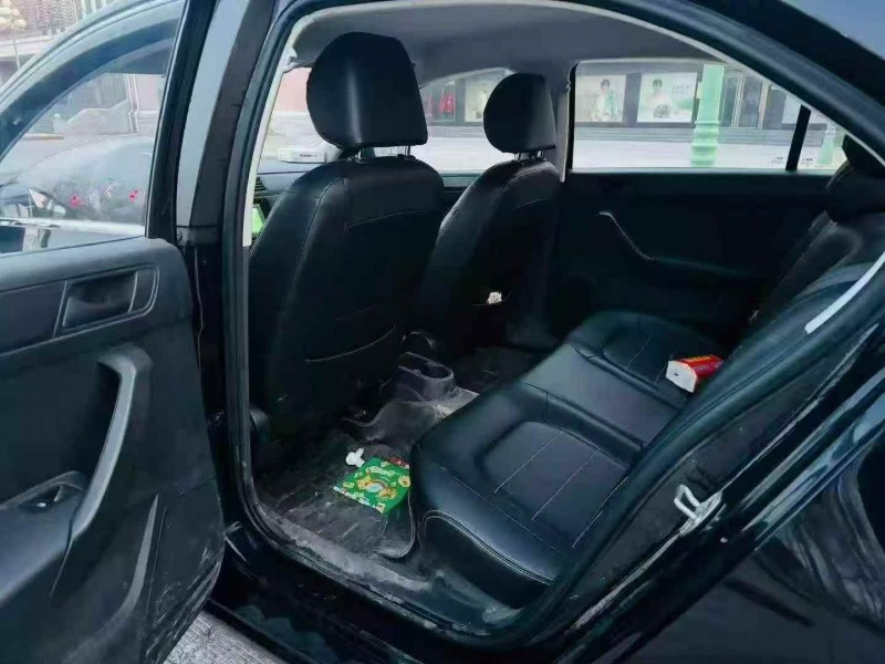 东营17年大众桑塔纳5