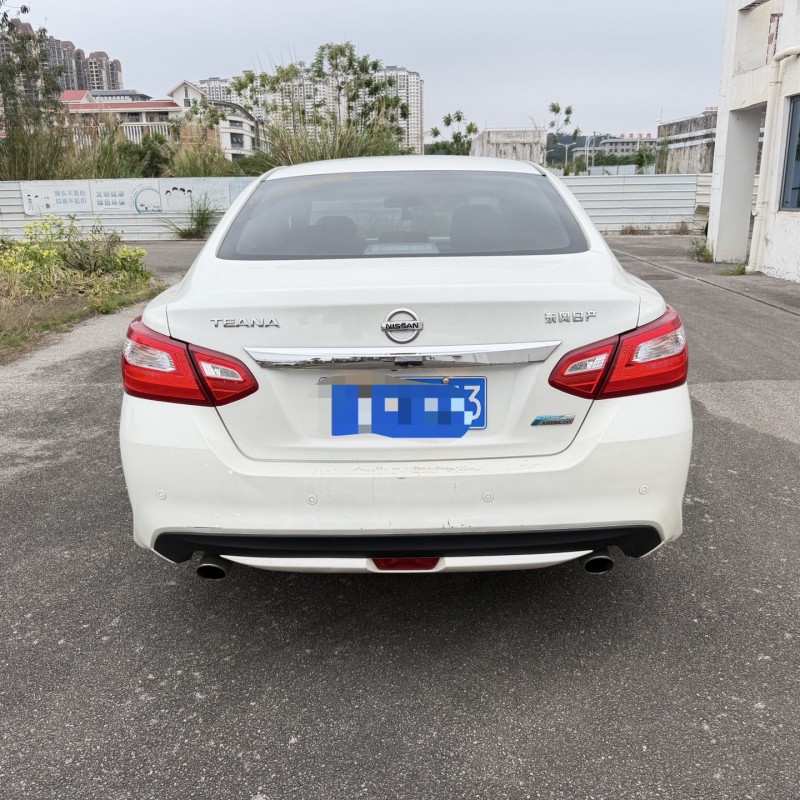 桂林16年日产天籁9