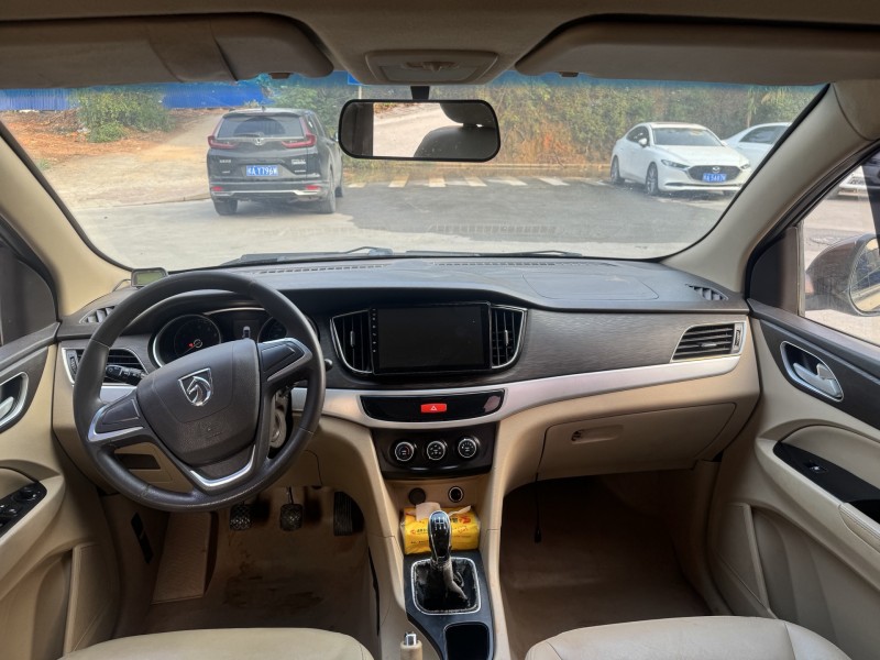 南宁16年宝骏7309