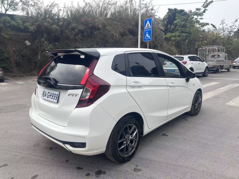 汕头19年本田飞度8