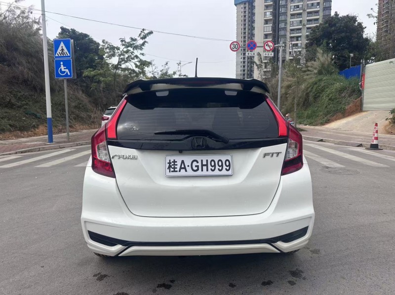 汕头19年本田飞度9