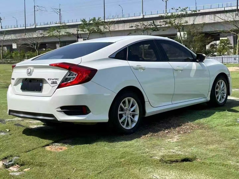 广州18年本田思域5