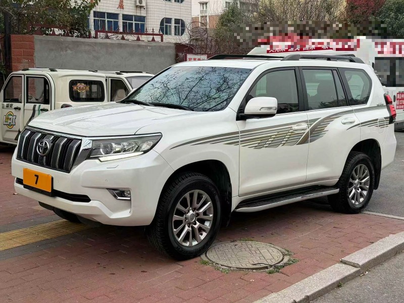 佛山18年丰田普拉多2