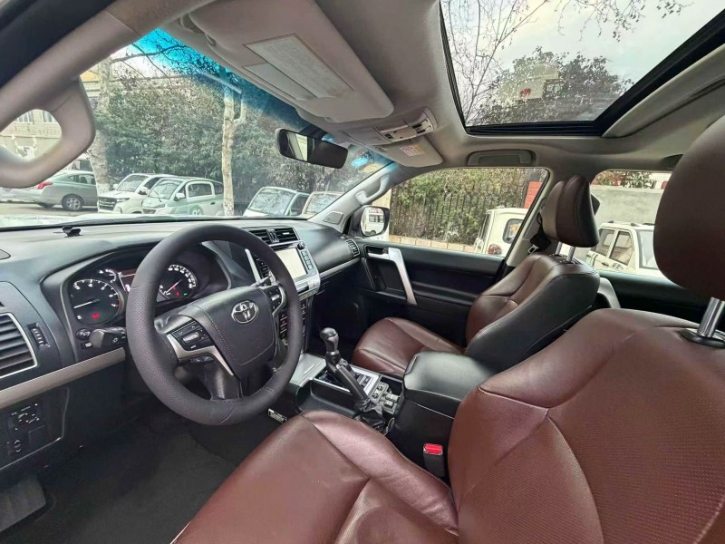 佛山18年丰田普拉多8