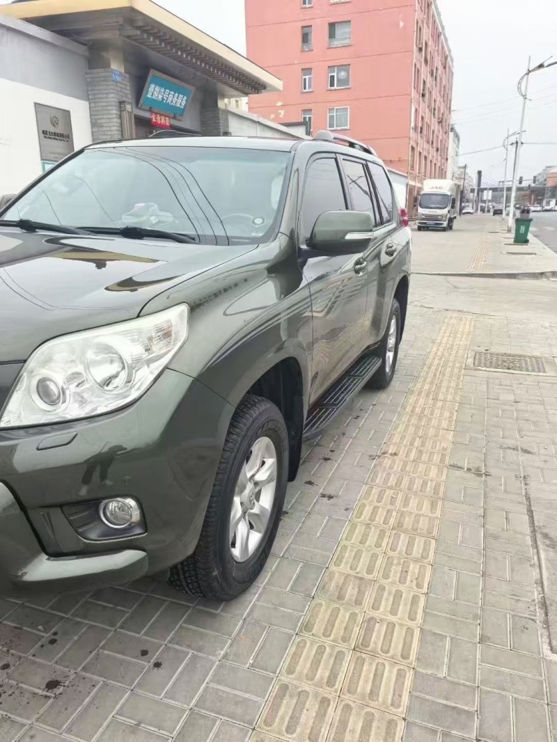 枣庄13年丰田普拉多3