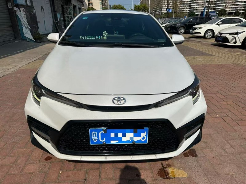 深圳23年丰田雷凌1