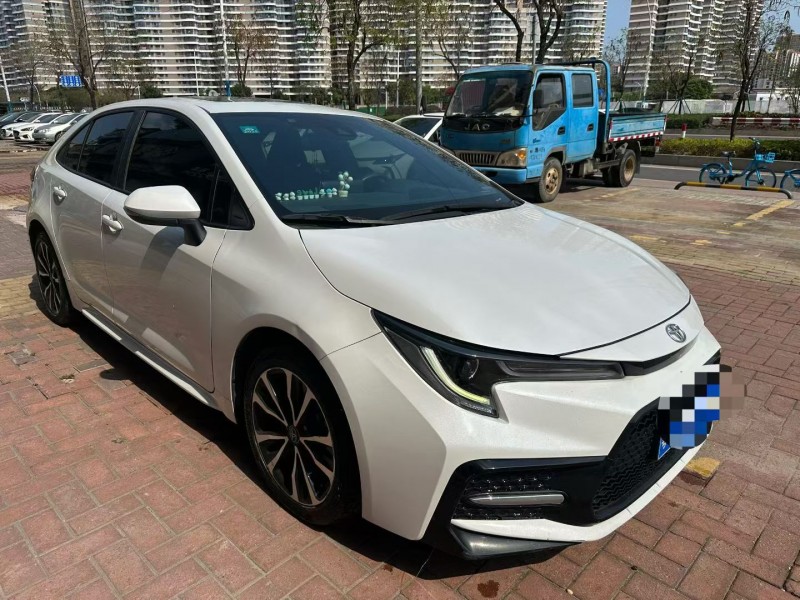 深圳23年丰田雷凌3