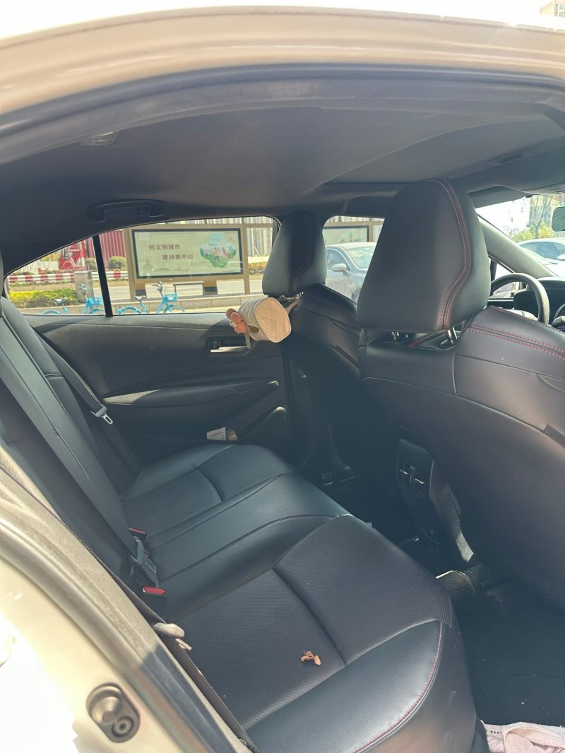 深圳23年丰田雷凌4