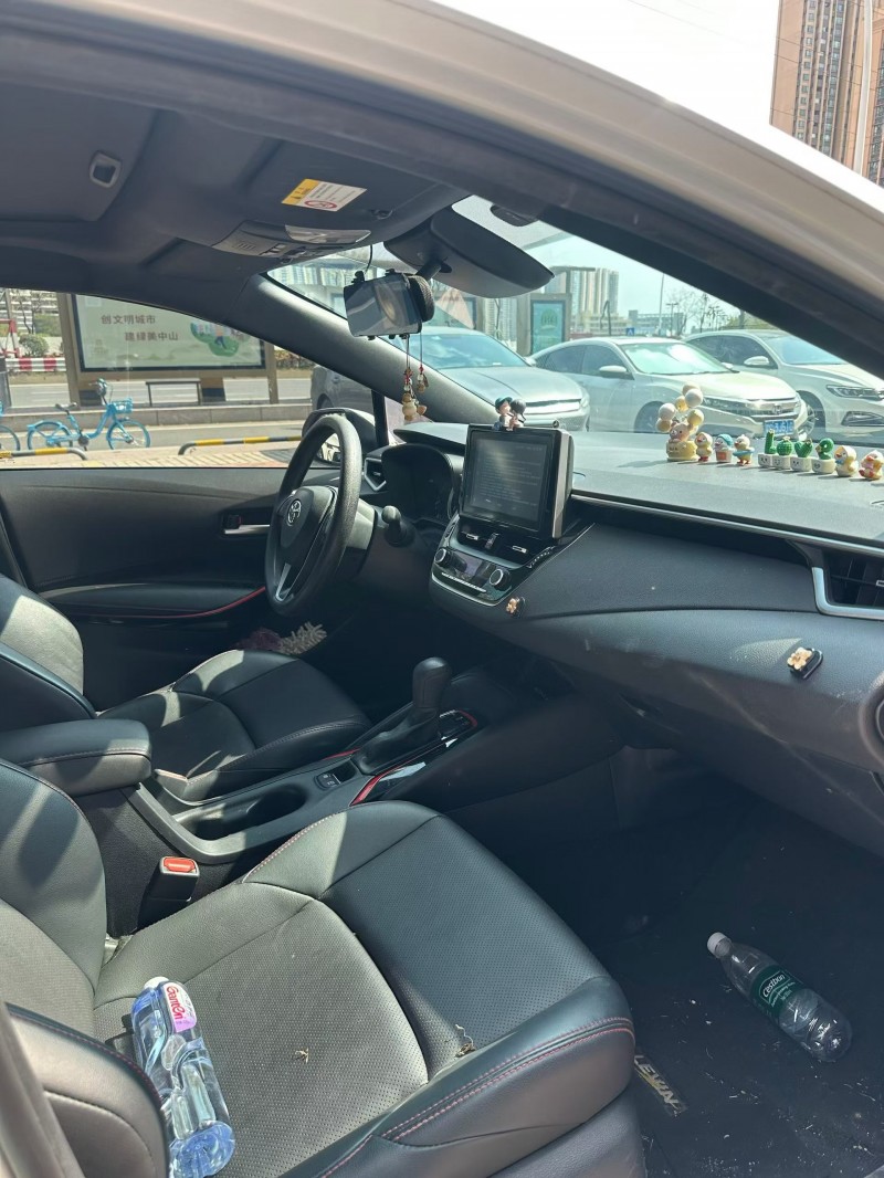 深圳23年丰田雷凌6