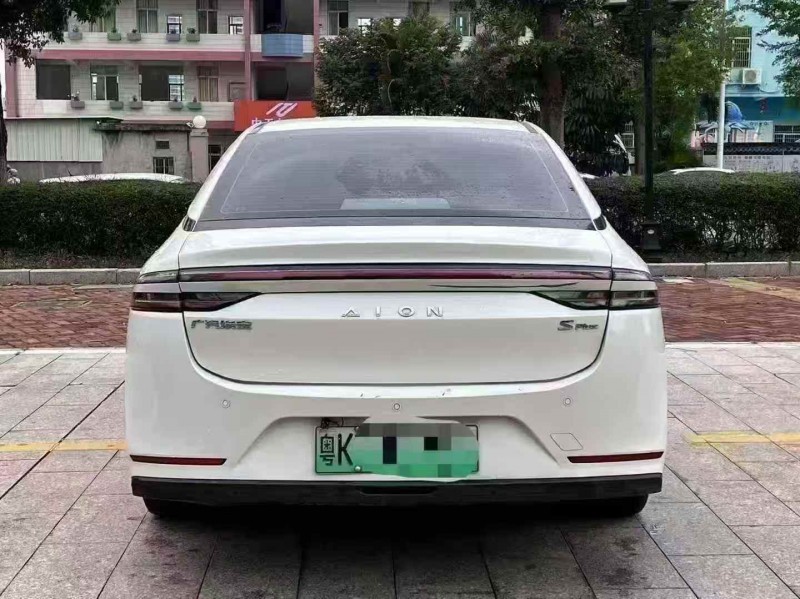 汕头23年传祺埃安S8