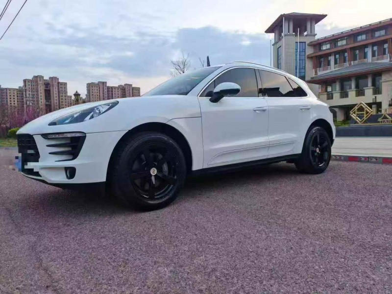 邯郸18年保时捷Macan2