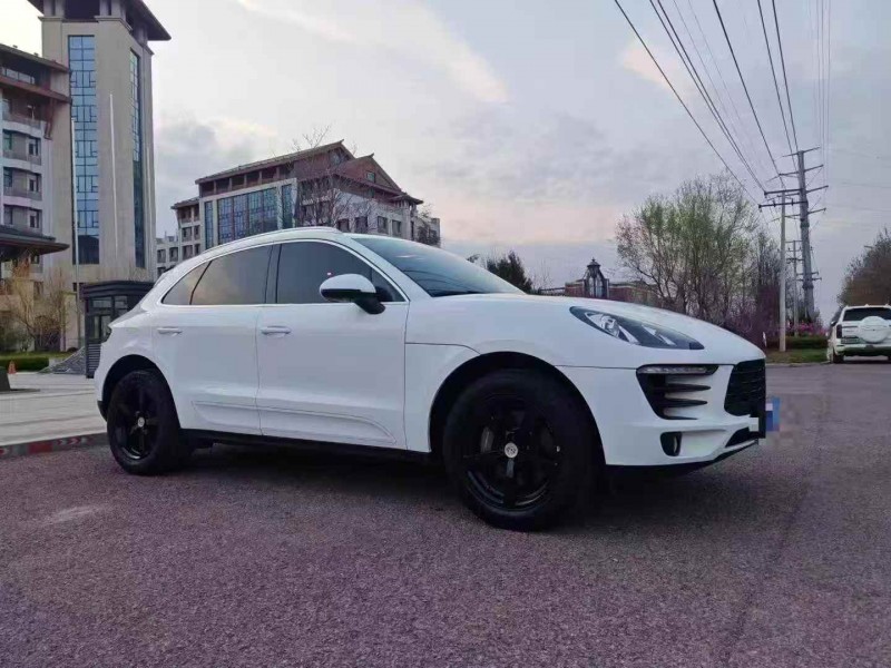 邯郸18年保时捷Macan3