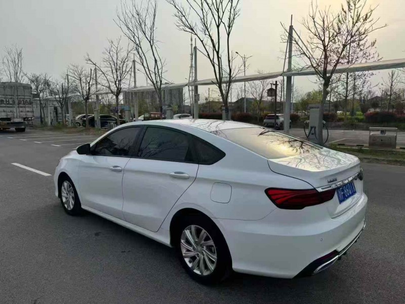 东营21年吉利缤瑞7