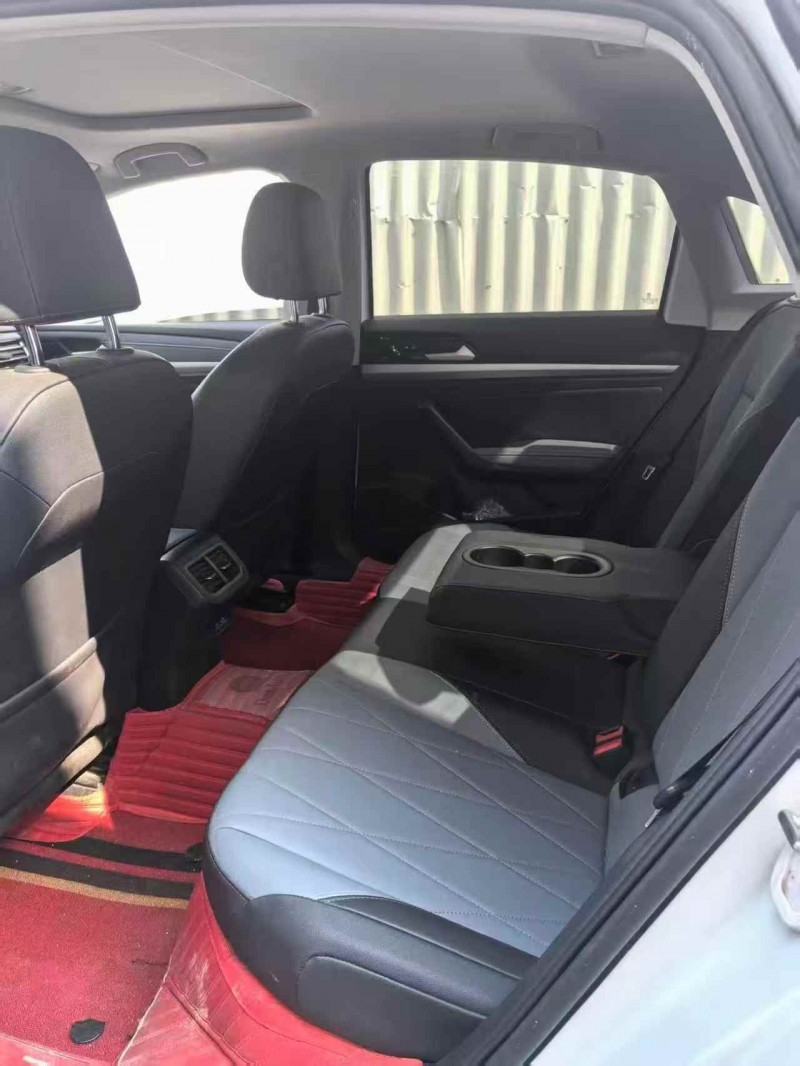 苏州23年大众朗逸4