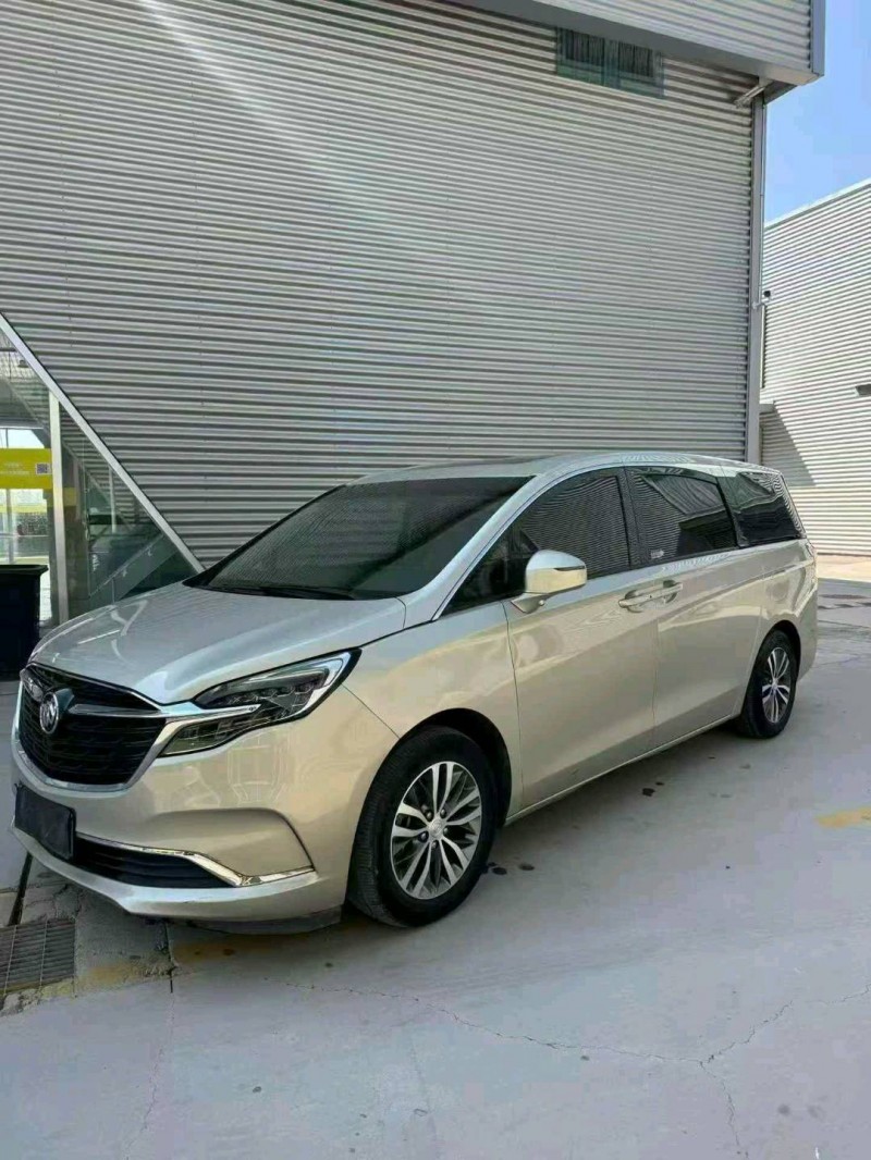 盐城21年别克GL82