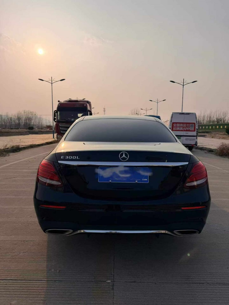 枣庄18年奔驰E8