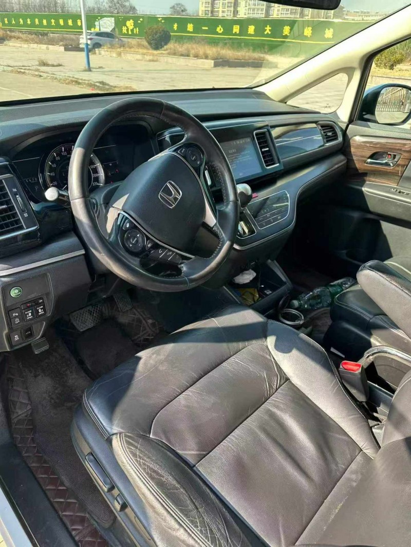 枣庄18年本田艾力绅4
