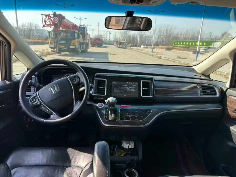 枣庄18年本田艾力绅5