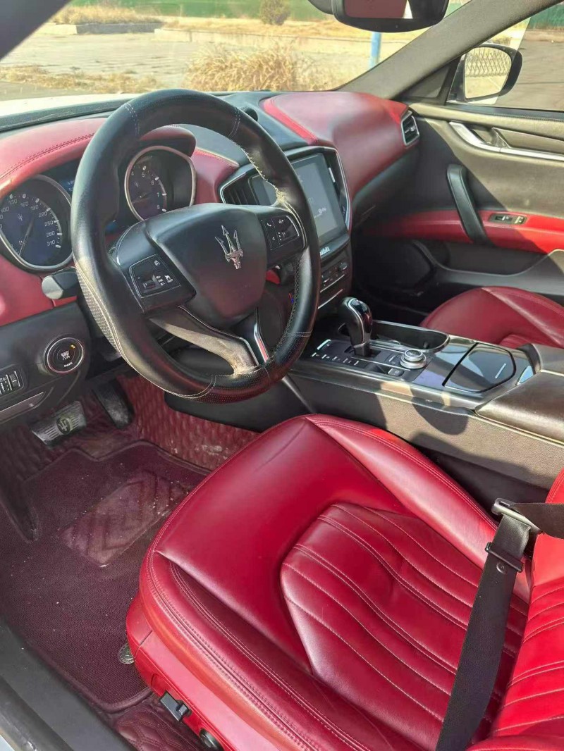 枣庄17年玛莎拉蒂Ghibli5